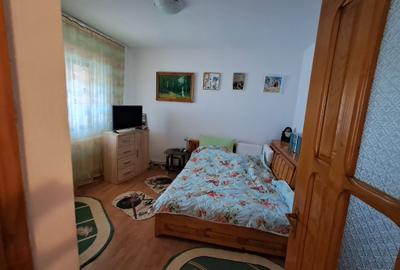 Apartament 2 camere Zona Opc - Strada Lupeni - etaj 3/4 - 54 mp - 9