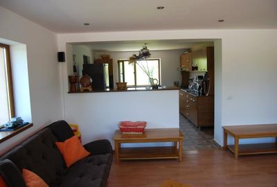 INVESTITIE!Imobil P+1,8 camere 380mp,teren 1629mp +crama superba+foisor - 12