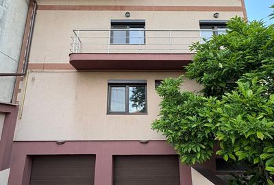 Casă individuală cu 12 camere în Bucureștii Noi