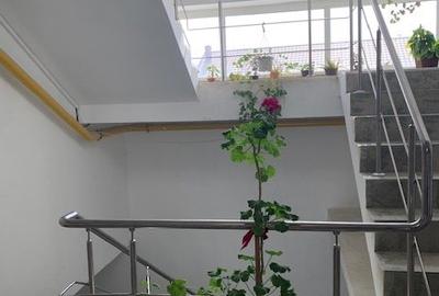 Apartament 2 camere Miroslava, 100 ml de statia de autobuz, str C-tin Langa 40 - 28