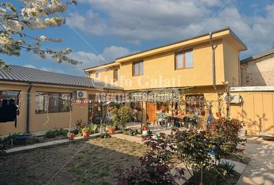 Casă individuală cu 7 camere în Central