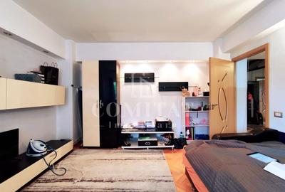 Apartament cu 3 camere decomandat, mobilat în Central
