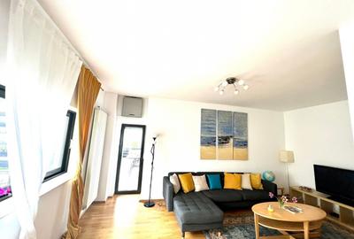 Apartament cu 3 camere decomandat, mobilat în Iancu Nicolae