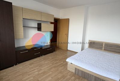 Garsonieră decomandată în Iris