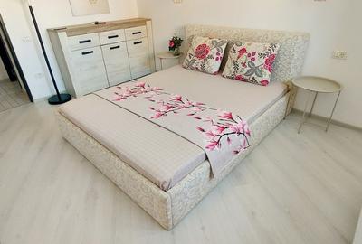 Apartament cu 2 camere decomandat, mobilat în Central