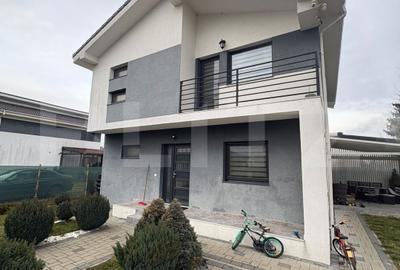 Casă individuală cu 4 camere în Sud