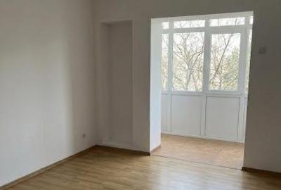 Apartament cu 2 camere semidecomandat în Aeroport