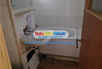 Vanzare apartament 3 camere semidecomandat Targoviste Micro 6 - 8