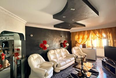 Apartament cu 4 camere decomandat, mobilat în Central