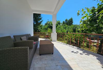 Casa eleganta cu tavane inalte si gradina superba - 6