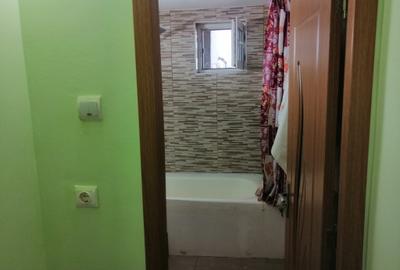 3 camere, mobilat și utilat - 14