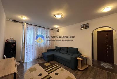 Apartament cu 3 camere semidecomandat în Dărmănești