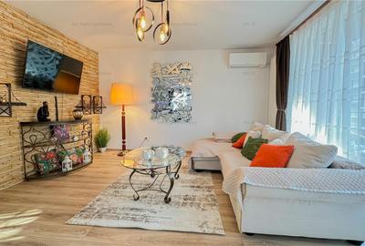 Apartament cu 2 camere decomandat, mobilat în Tractorul