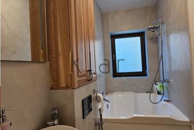 Casa renovata 200mp pe 2 niveluriparcare curte cu foisorCentru zona str. Paris - 13