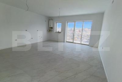 Apartament cu 3 camere semidecomandat în Exterior Sud