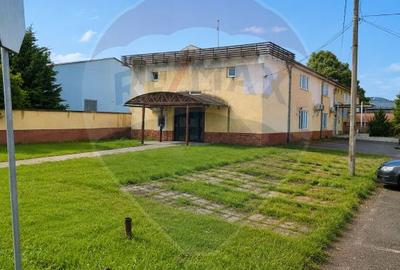 Clădire comercială 466 mp, teren 756 mp, de vânzare în Gherla - 2