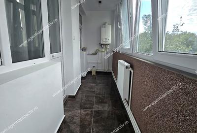 Apartament 2 camere, renovat, etaj 2 – Micro 16 - 8
