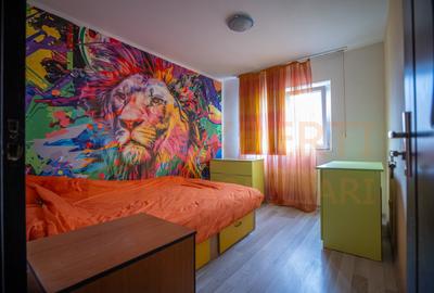 Apartament cu 3 camere decomandat, mobilat în Tomis Nord