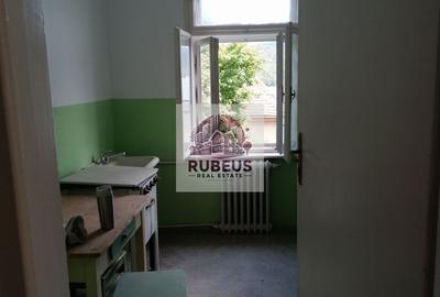 Casă solidă în Orșova, S+P+E, 220 mp, teren 284 mp - 5