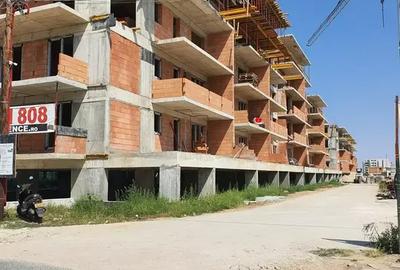 Apartament cu 2 camere decomandat în Theodor Pallady