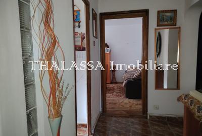 Apartament cu 3 camere decomandat în Lăpuș