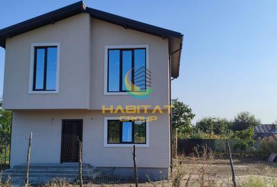 Casă individuală cu 4 camere în Postăvari