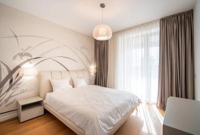 Penthouse cu 4 camere decomandat în Pipera