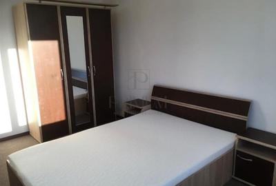 Apartament cu 2 camere decomandat, mobilat în Complex Studențesc