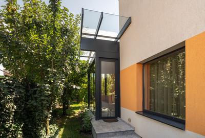 Casă individuală, elegantă, discretă, lumină naturală și confort autentic - 51