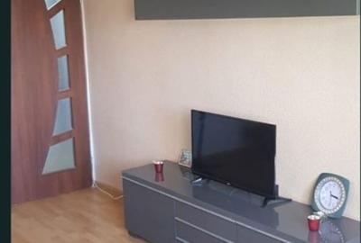 Calea Mosilor x Eminescu adiacent, Pizza Hut - 2