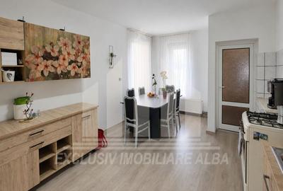 Casa individuala | 320 mp | 750 mp teren | Toate utilitatile | Cetate - 2
