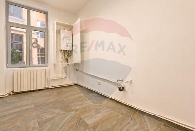 SPAȚIU COMERCIAL STRADAL 108 MP UTILI | ZONĂ CENTRALĂ | VITRINĂ 2.34M - 4