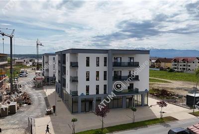 Apartament cu 3 camere decomandat în Șelimbăr