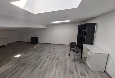 Birou, de 30 mp, în Lipovei