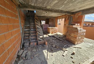 VILA (la roșu) P+1E+M, 265mpu, TEREN 871mp, CHIAJNA-Vlad Țepeș - 23