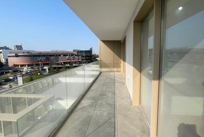 Apartament cu 3 camere decomandat în Barbu Văcărescu