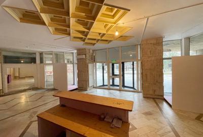 Spațiu comercial, 90 mp în P-ța Unirii