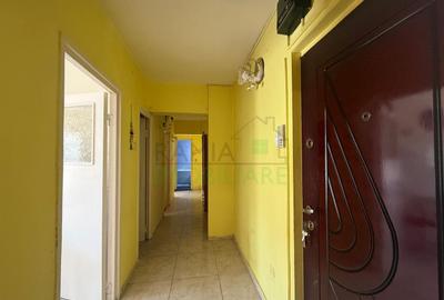 Apartament 3 Camere Decomandat, Etaj 1, Tractorul - 3