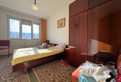 De vanzare - 2 camere decomandat - centrala proprie - 800m metrou 1 decembrie - 4