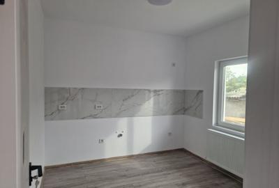 Agenție imobiliară vindem parte din duplex în Năvodari - 2