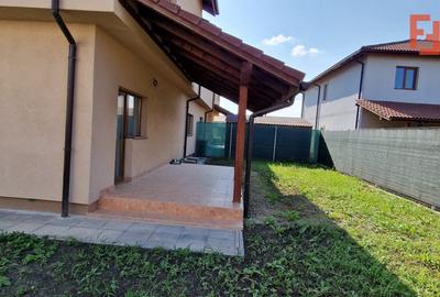 Duplex de vanzare cu 4 camere Mosnita Noua - ID V5302 - 18