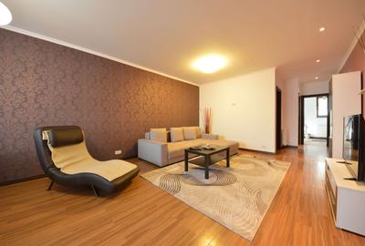 Apartament cu 3 camere semidecomandat în Șoseaua Nordului