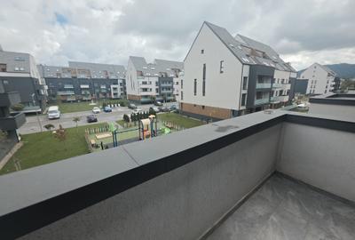 Vand apartament 3 camere si 2 bai zona Tractorul- Coresi cu parcare subterana - 2