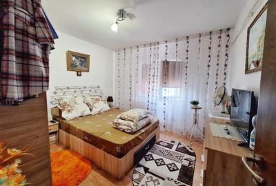 Apartament cu 2 camere decomandat, mobilat în 9 Mai