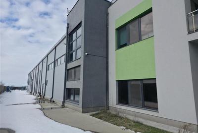 Spațiu industrial, de 2,000 mp, în Central