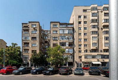 Apartament cu 4 camere circular în Calea Călărașilor