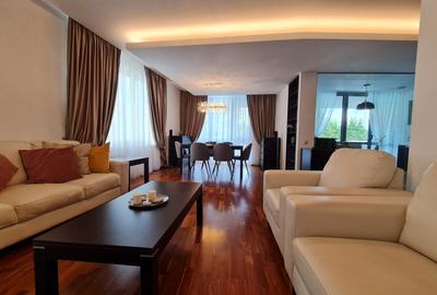 Apartament cu 3 camere decomandat în Nord