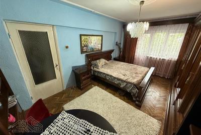 Apartament 3 Camere de Vanzare sau Inchiriere, Strada Lupeni – 81 mp, Etaj 1 - 5
