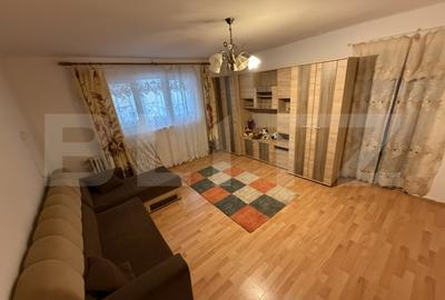 Apartament cu 2 camere semidecomandat, mobilat în Cetate
