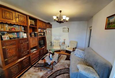Apartament cu 4 camere 2 bai balcon si pivnita de vanzare pe Mihai Viteazu din S - 6